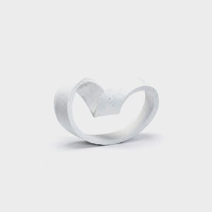 אבסטרקסקי TROPHY WHITE